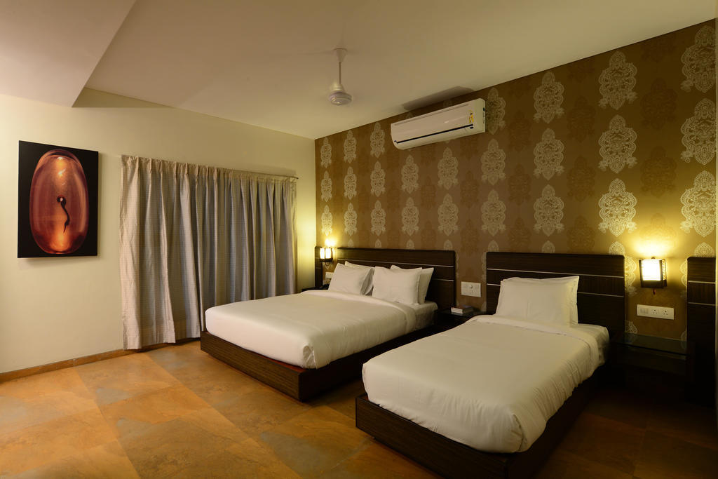 Jc Castle Hotel Shirdi Ngoại thất bức ảnh