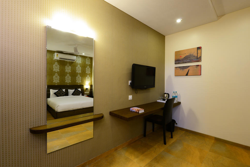 Jc Castle Hotel Shirdi Ngoại thất bức ảnh