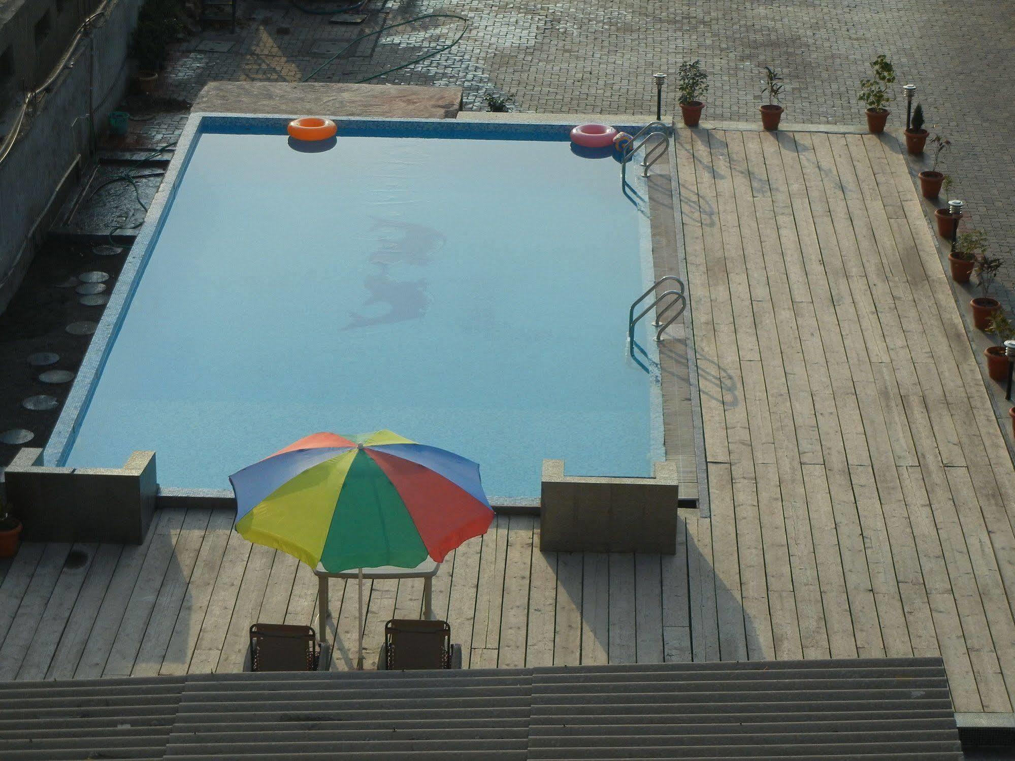 Jc Castle Hotel Shirdi Ngoại thất bức ảnh